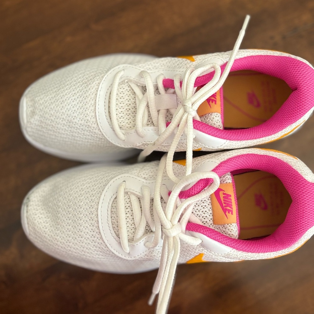 Nike Shoes - Picture 2 of 4